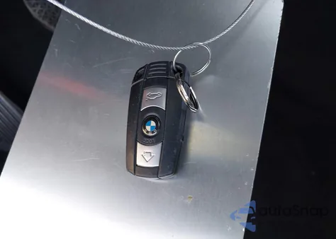 2014 BMW X1 Sdrive28I из США, поврежденный, VIN WBAVM1C53EVW50536